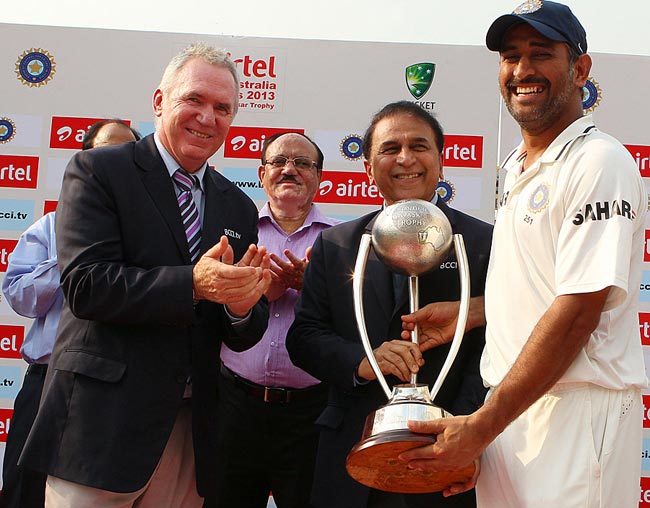 2013 टीम इंडिया के लिए उपलब्धियों भरा साल, सचिन ने क्रिकेट को कहा- 'Goodbye'