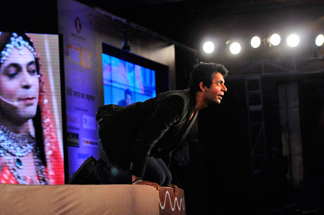 ...और जब एजेंडा आज तक पर पहुंचकर गुत्‍थी ने दिया इंट्रोडक्‍शन