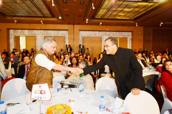 गडकरी और जयराम रमेश के साथ 'किसमें कितना है दम'