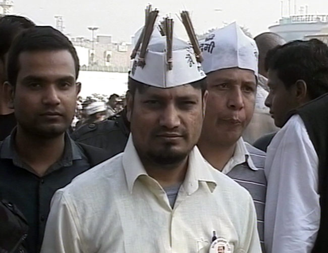 अरविंद केजरीवाल ने ली मुख्यमंत्री पद की शपथ