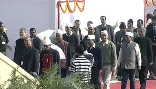 अरविंद केजरीवाल ने ली मुख्यमंत्री पद की शपथ