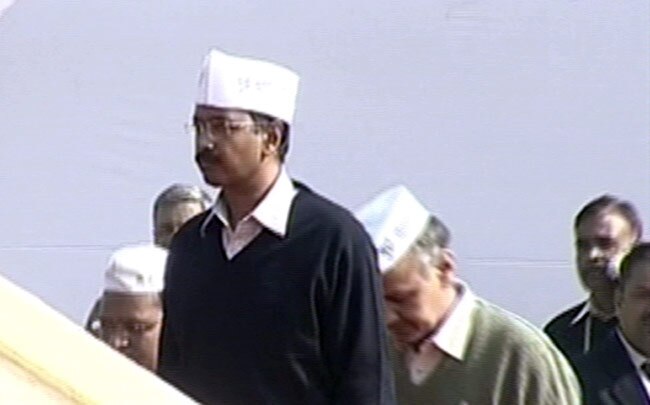 अरविंद केजरीवाल ने ली मुख्यमंत्री पद की शपथ