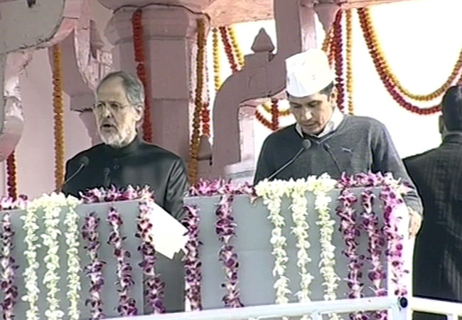 अरविंद केजरीवाल ने ली मुख्यमंत्री पद की शपथ