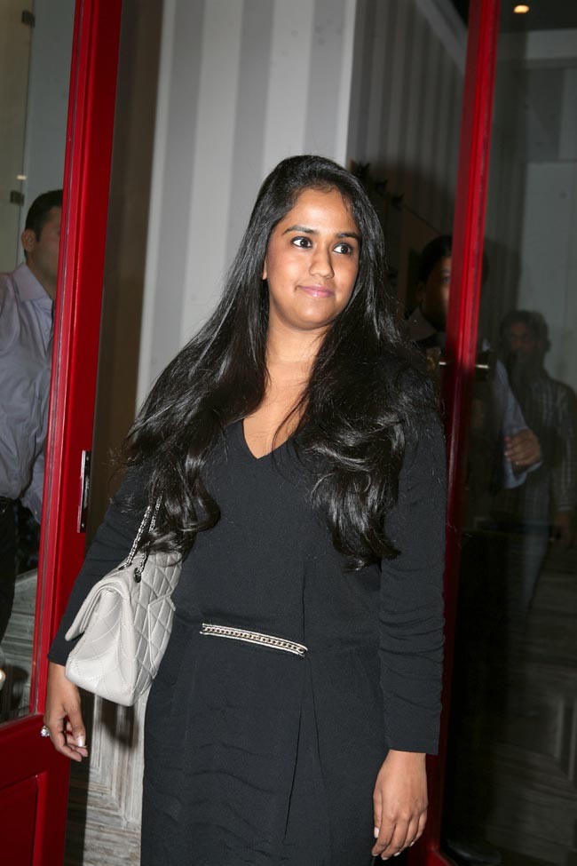 तलाक के बाद सुजैन खान ने किया स्‍टोर उद्घाटन, उमड़ा बॉलीवुड