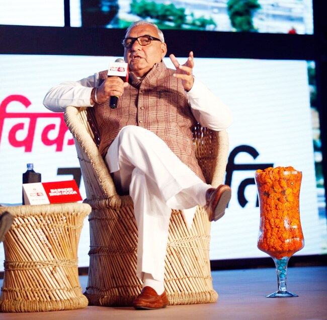 विकास पर तीन मुख्यमंत्रियों की अलग-अलग नीति