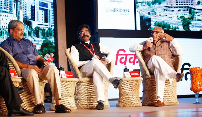 विकास पर तीन मुख्यमंत्रियों की अलग-अलग नीति