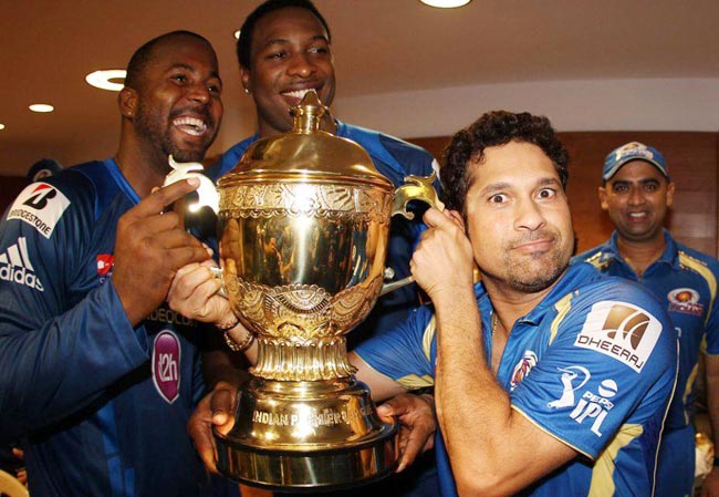 2013: खेलजगत की इन हस्तियों ने बटोरी सुर्खियां