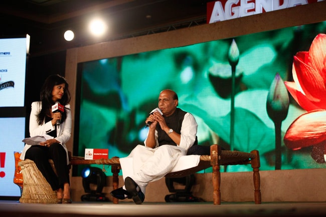 देश के भावी प्रधानमंत्री अभी गुजरात में हैं: राजनाथ सिंह