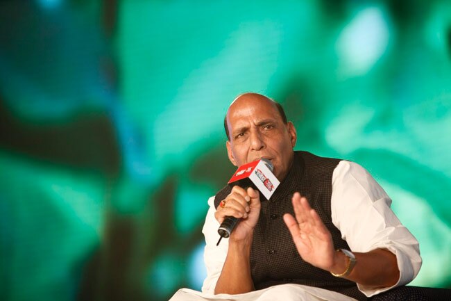 देश के भावी प्रधानमंत्री अभी गुजरात में हैं: राजनाथ सिंह