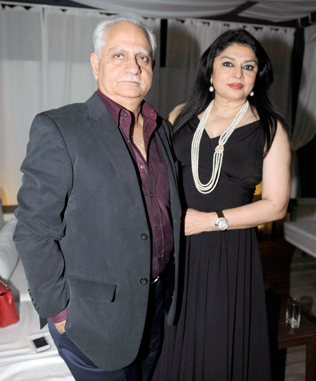 जब शाहरुख संग पार्टी में पहुंचे सितारे