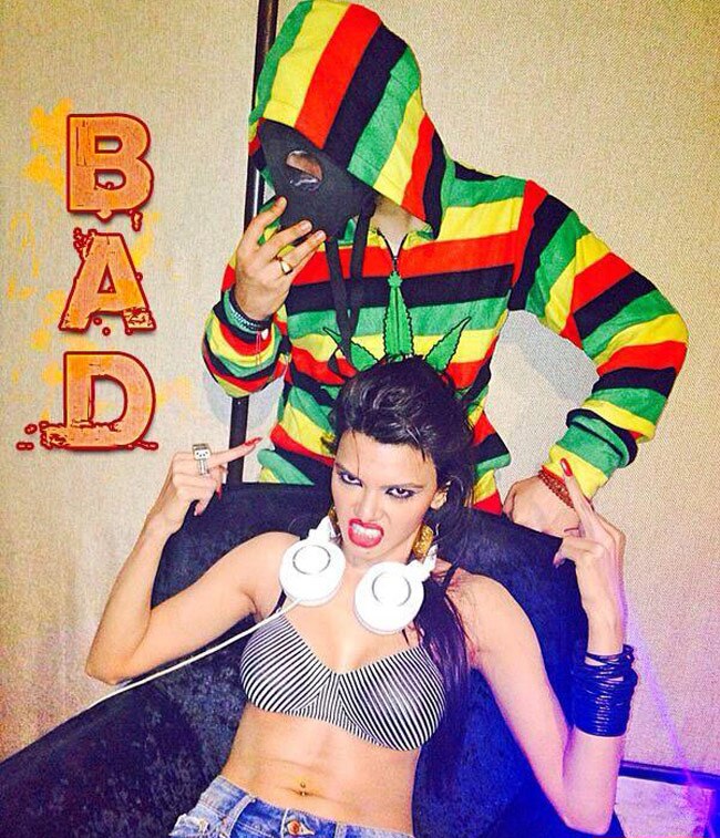 शर्लिन चोपड़ा का फैन्‍स के लिए सेक्‍सी POUT