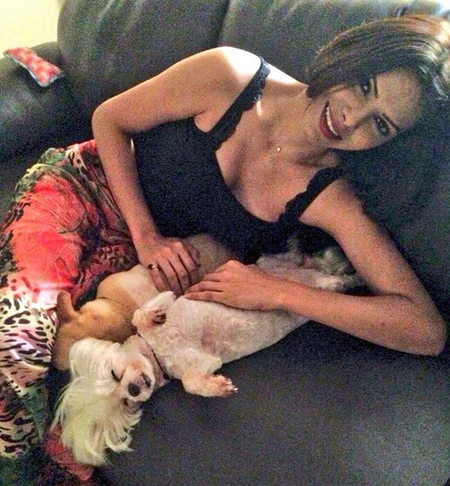 शर्लिन चोपड़ा का फैन्‍स के लिए सेक्‍सी POUT