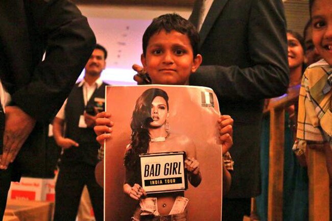 शर्लिन चोपड़ा का फैन्‍स के लिए सेक्‍सी POUT