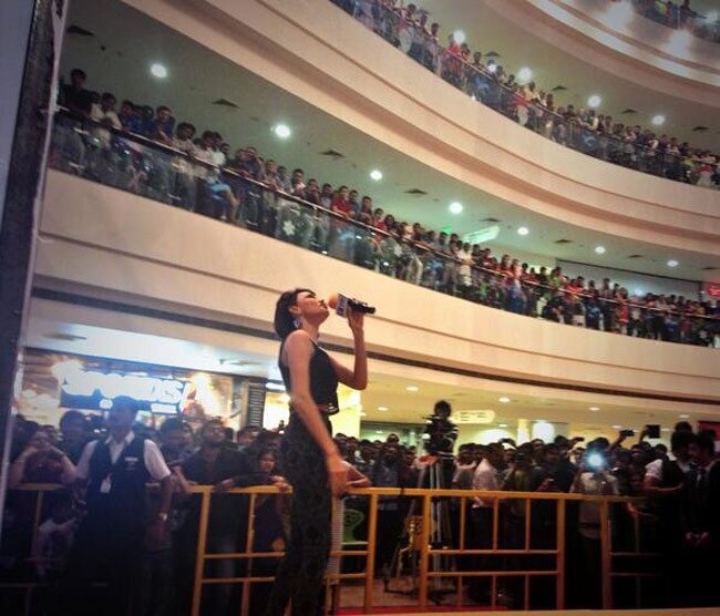 शर्लिन चोपड़ा का फैन्‍स के लिए सेक्‍सी POUT