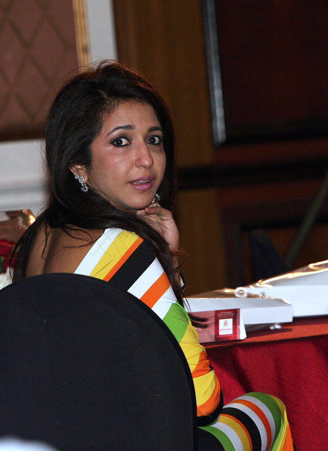 शिवा के सैलून में बॉलीवुड, दिखे गजब के हेयरस्टाइल