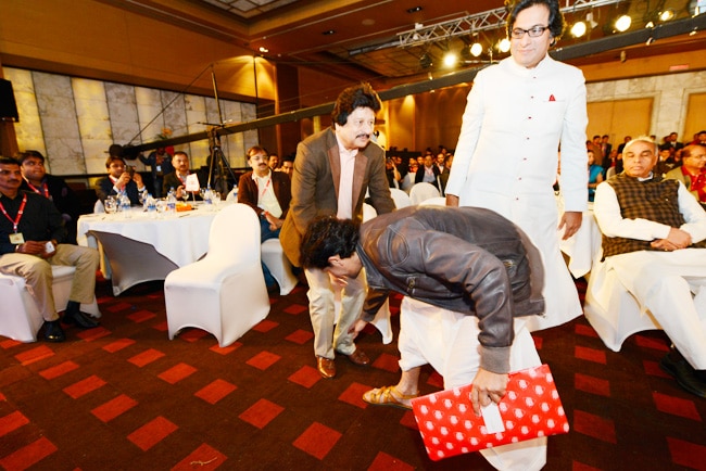 सोनू निगम बोले, 'कलाकार सिर्फ परिश्रम करें, फैन तो हैं मायाजाल'