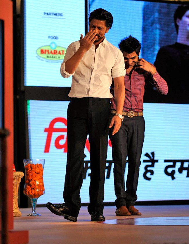 ...और शाहरुख खान ने यूं दिए रोमांस करने के टिप्‍स