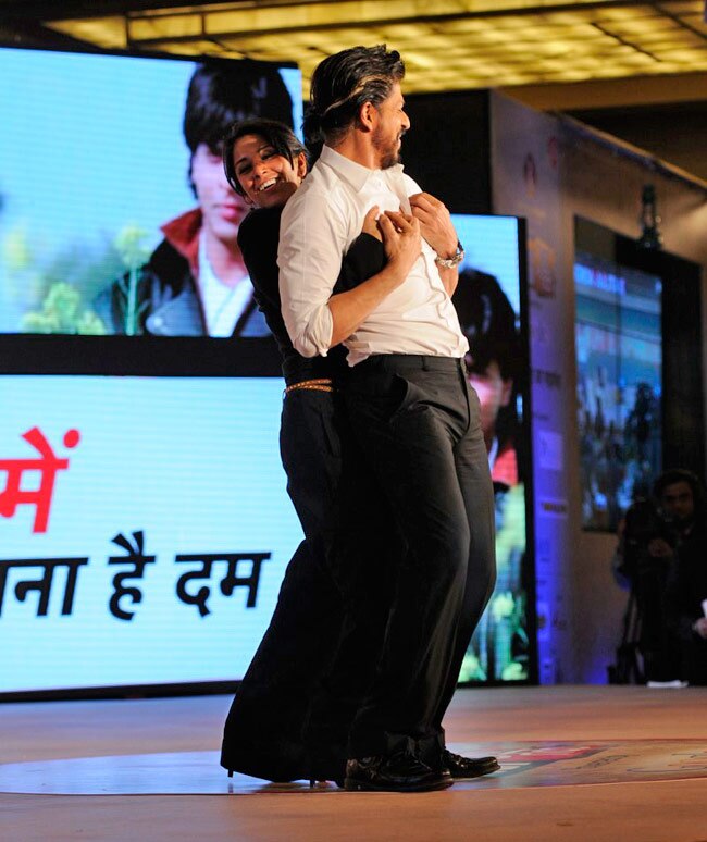 ...और शाहरुख खान ने यूं दिए रोमांस करने के टिप्‍स