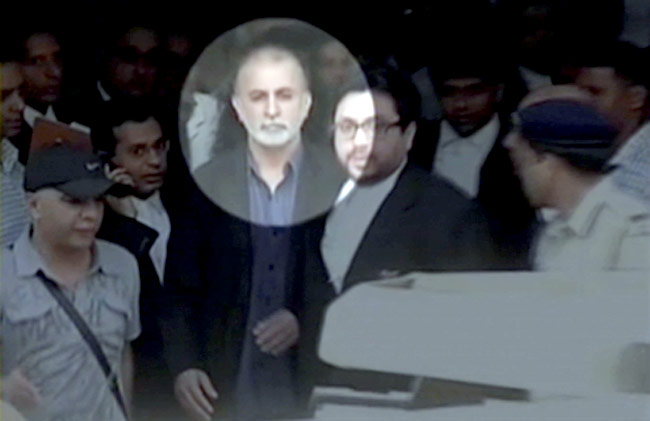 तस्‍वीरों में साल 2013 के सेक्‍स स्‍कैंडल