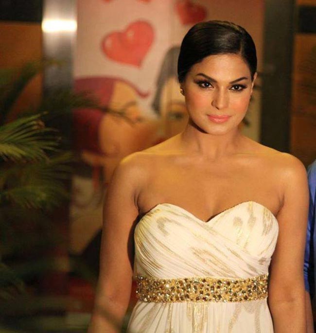 बोल्ड ऐंड ब्यूटीफुल वीना मलिक को मिला हमसफर, किया निकाह