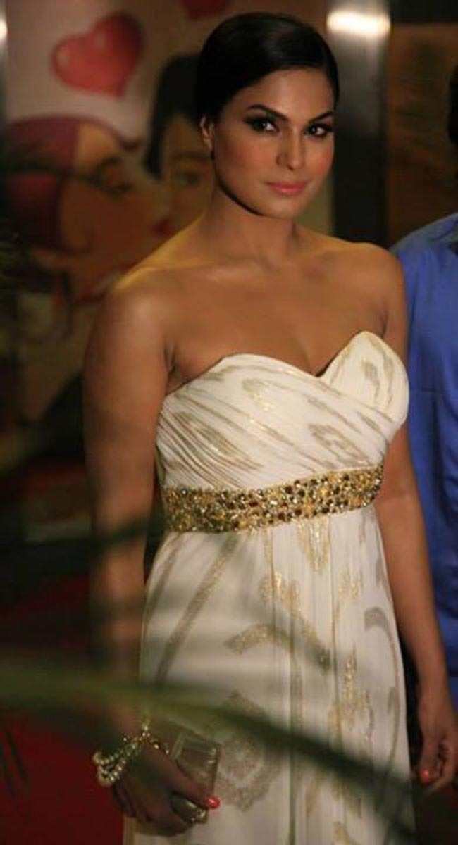 बोल्ड ऐंड ब्यूटीफुल वीना मलिक को मिला हमसफर, किया निकाह