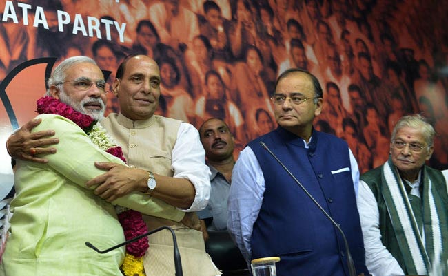 साल 2013: एक युग का अंत और दूसरे की शुरुआत