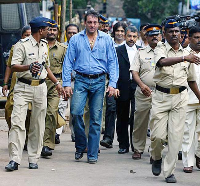 साल 2013: एक युग का अंत और दूसरे की शुरुआत