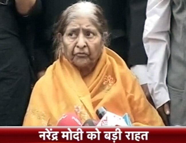 26 दिसंबर 2013: तस्वीरों में दिनभर की बड़ी खबरें