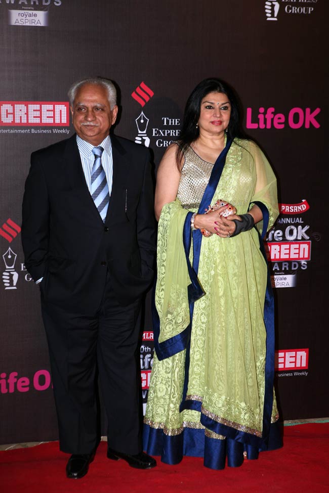 स्क्रीन अवॉर्ड्स 2014: 'रेड कार्पेट' पर ऐसे पहुंचे बॉलीवुड सितारे...