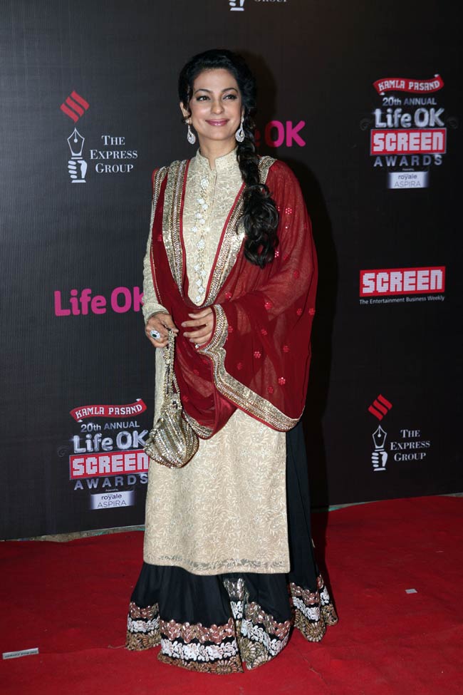 स्क्रीन अवॉर्ड्स 2014: 'रेड कार्पेट' पर ऐसे पहुंचे बॉलीवुड सितारे...