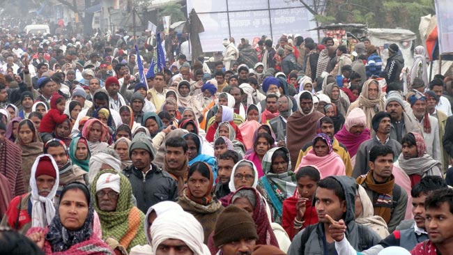 मायावती की रैली: नीले रंग में रंगा लखनऊ