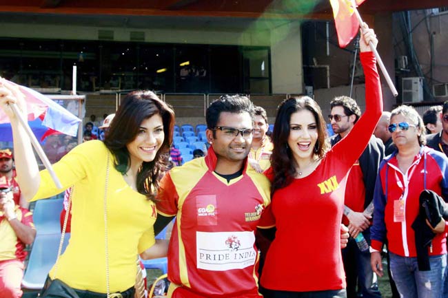 CCL यानी क्रिकेट की पिच पर सितारों का धमाल
