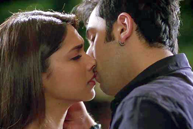 2013 के बेस्ट ऑनस्क्रीन 'लिप-लॉक सीन'