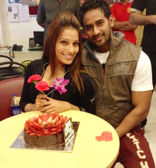 बॉलीवुड की बोल्‍ड गर्ल बिपाशा बसु 'Happy Birthday'