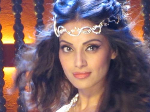 बॉलीवुड की बोल्‍ड गर्ल बिपाशा बसु 'Happy Birthday'