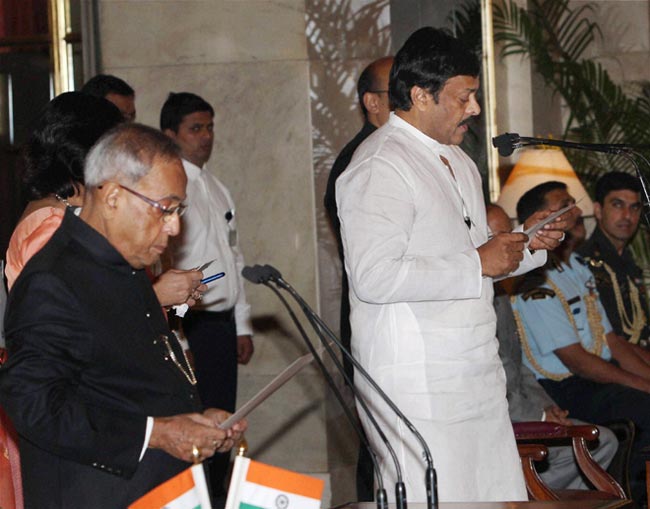 फिल्‍मी सितारों का सियासी कनेक्‍शन