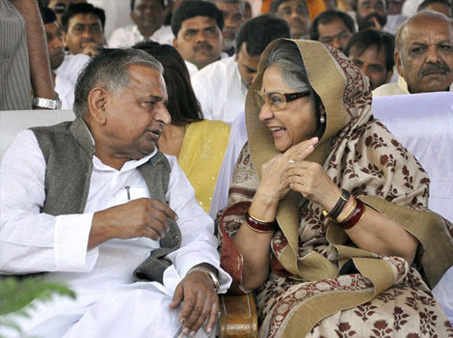 फिल्‍मी सितारों का सियासी कनेक्‍शन