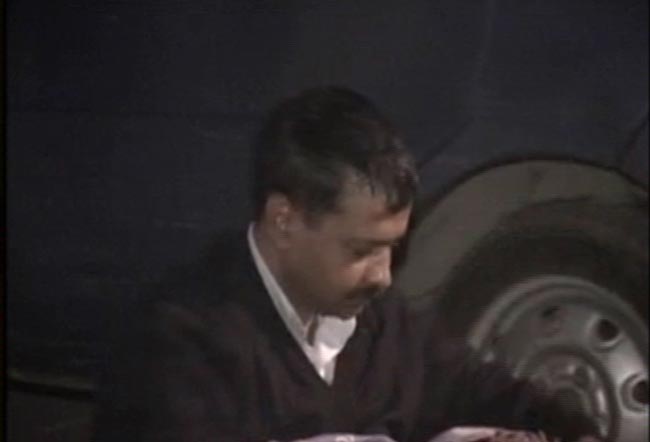 तस्‍वीरों में देखें कैसे सड़क पर गुजरी केजरीवाल की रात