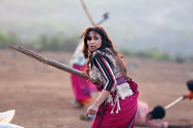 'गुलाब गैंग' के लिए माधुरी ने सीखी मार-धाड़