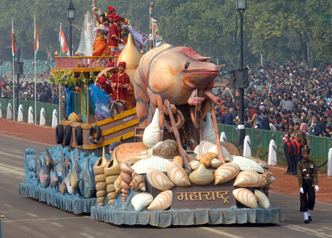 65वें गणतंत्र पर निकली मनमोहक झांकियां