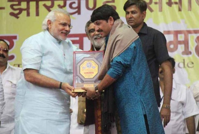 फिल्‍मी सितारों का सियासी कनेक्‍शन