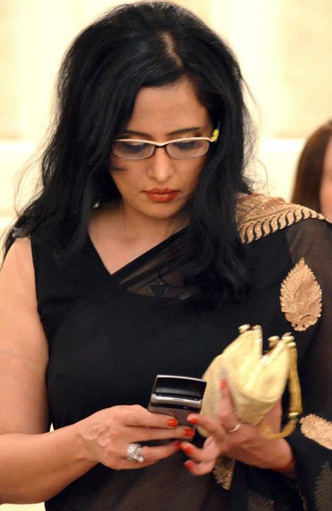 तस्वीरें: 4 साल भी नहीं रहा शशि-सुनंदा का साथ