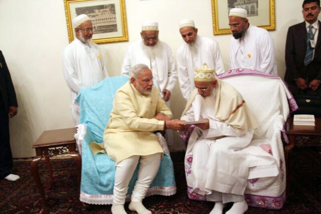 देखिए मोदी की सियासत का एक और नया रंग...