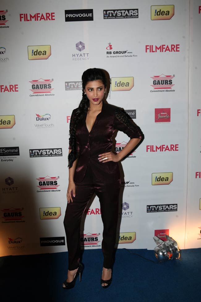 फिल्‍मफेयर की प्री-अवार्ड पार्टी में लगा सितारों का मेला