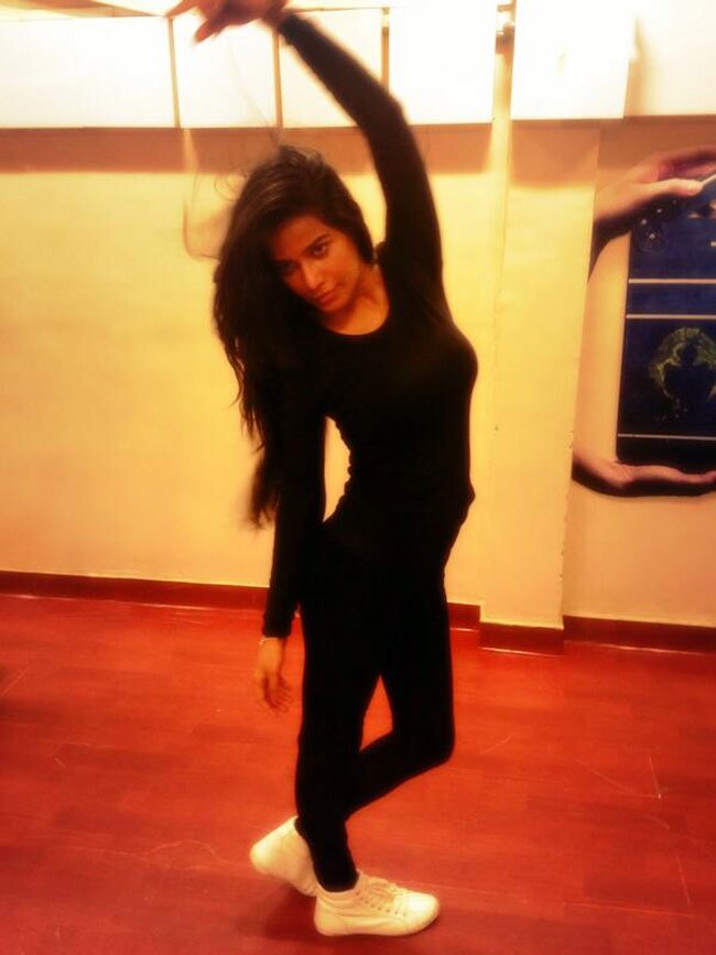 पूनम ने अपने अंदाज में दी गणतंत्र दिवस की बधाई