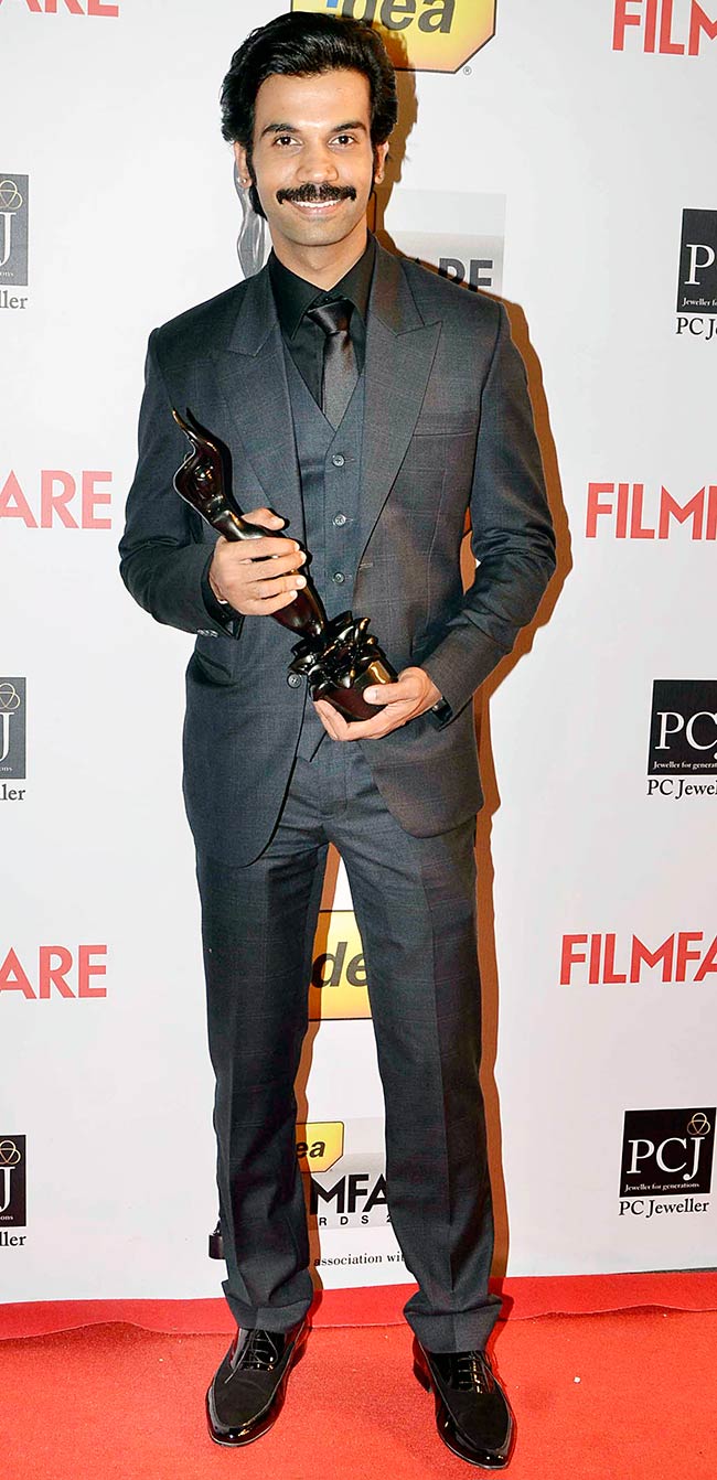 59वां फिल्‍म फेयर अवॉर्ड: छाए फरहान-दीपिका, सितारों से गुलजार शाम