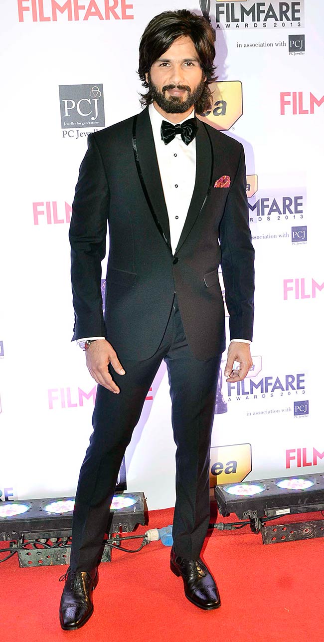 59वां फिल्‍म फेयर अवॉर्ड: छाए फरहान-दीपिका, सितारों से गुलजार शाम