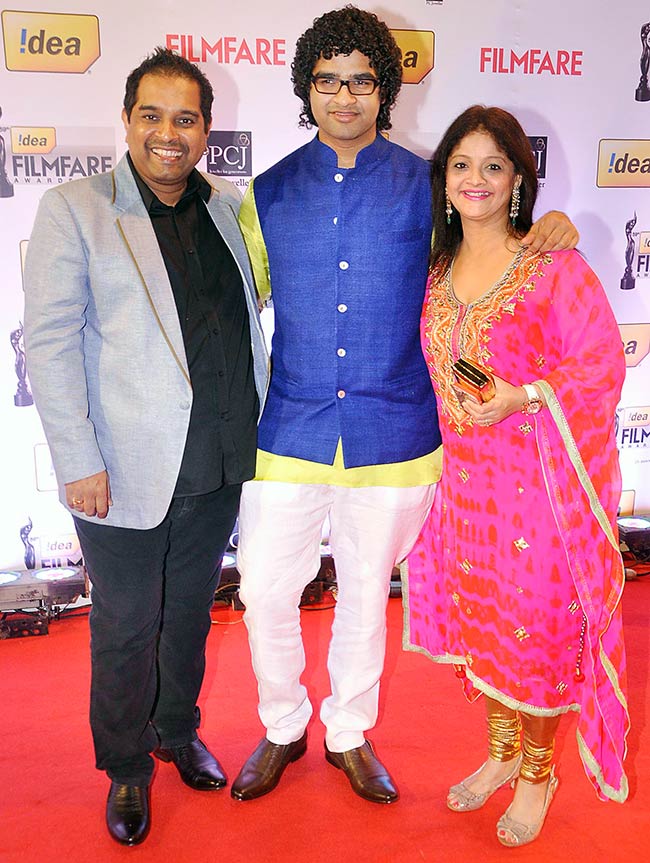 59वां फिल्‍म फेयर अवॉर्ड: छाए फरहान-दीपिका, सितारों से गुलजार शाम