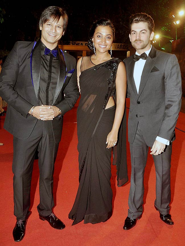 59वां फिल्‍म फेयर अवॉर्ड: छाए फरहान-दीपिका, सितारों से गुलजार शाम