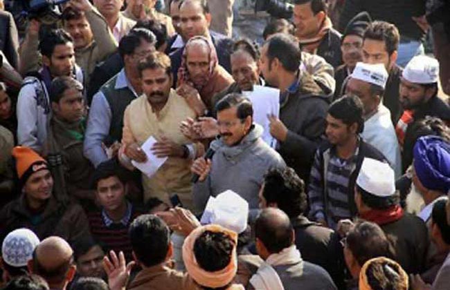 तस्‍वीरों में केजरीवाल सरकार के एक महीने का सफर...